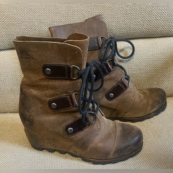 Sorel Joan of Arctic Wedge Lace Up Leather Boots Brown Womens Size 7.5 N1987-202 - Picture 1 of 6